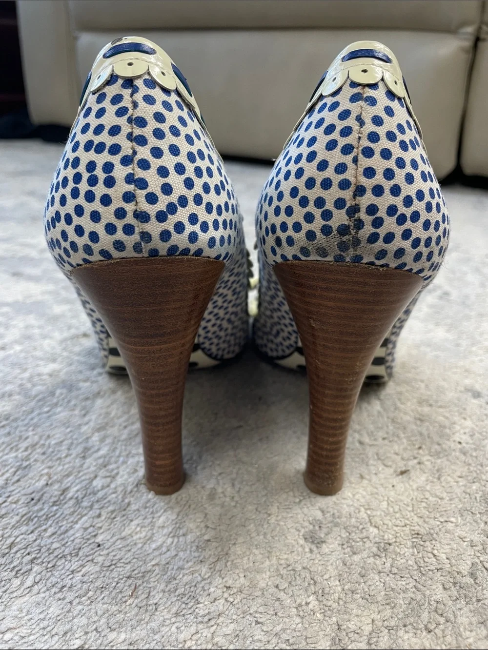 Betseyville Betsey Johnson Valyn Blue White Polka Dot Pumps Retro Bow Sz 9.5